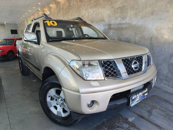 NISSAN FRONTIER 2.5 LE 4X4 CD TURBO ELETRONIC DIESEL 4P AUTOMÁTICO NISSAN FRONTIER 2.5 LE 4X4 CD TURBO ELETRONIC DIESEL 4P AUTOMÁTICO